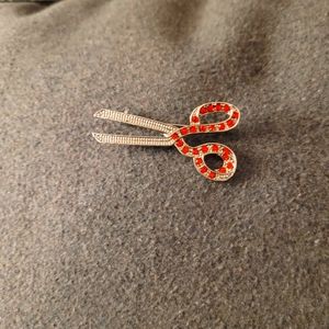Fiskars scissor silver brooch pin with red rhinestones